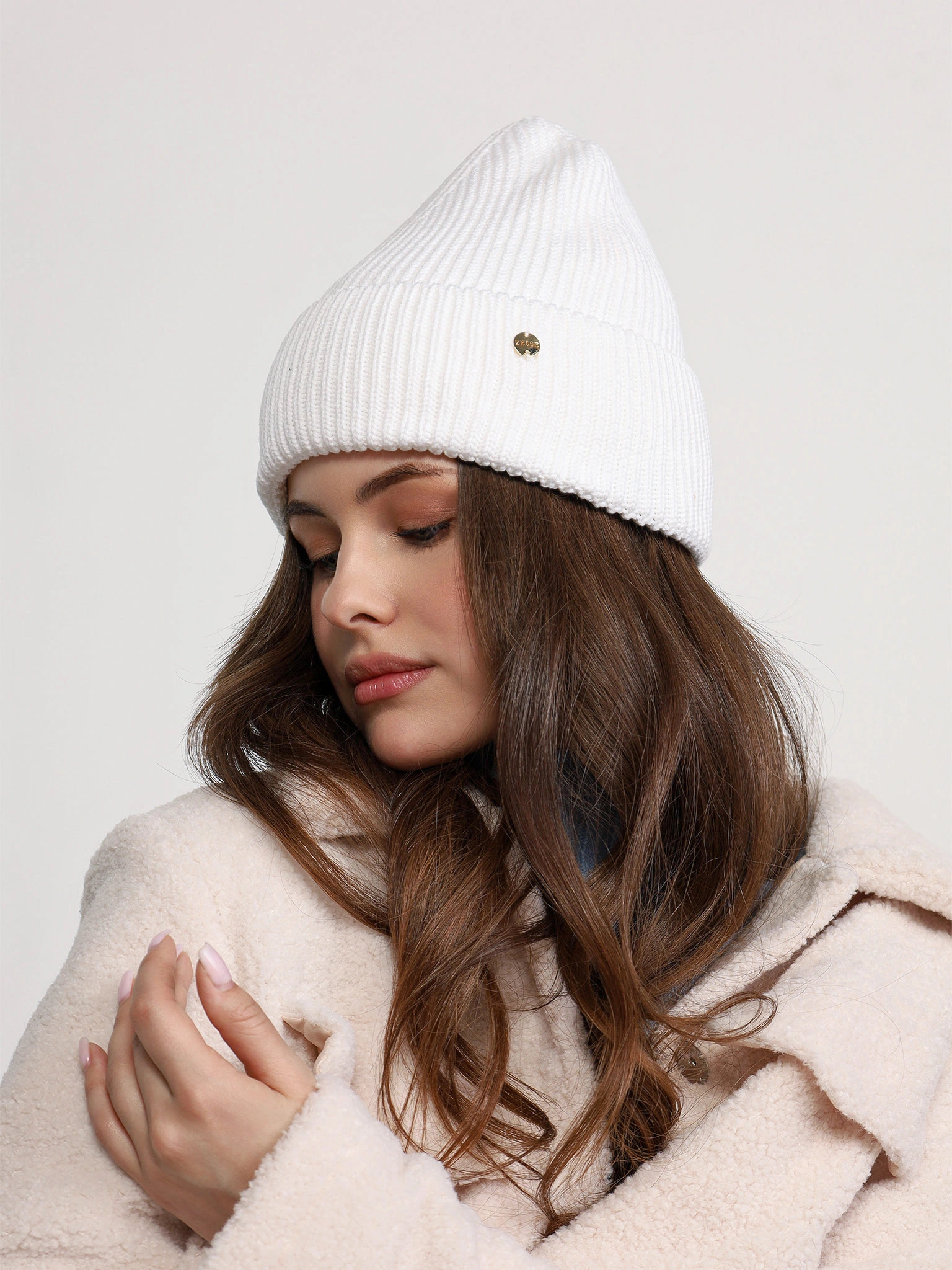 Шапка-бини из смесовой вискозы с отворотом на подкладе в ассортименте